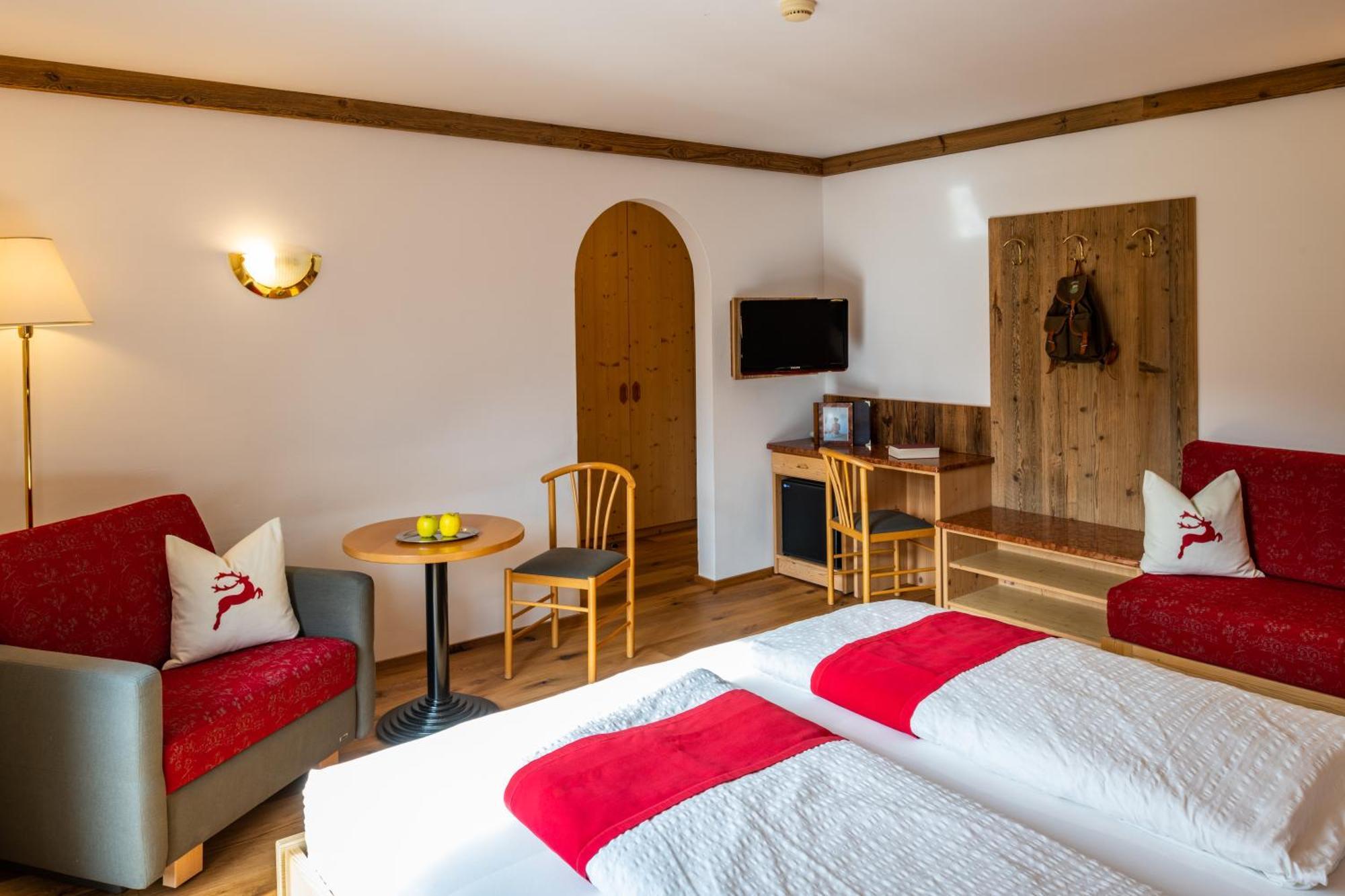Saltria - Your Alpine Experience Alpe Di Siusi Room photo