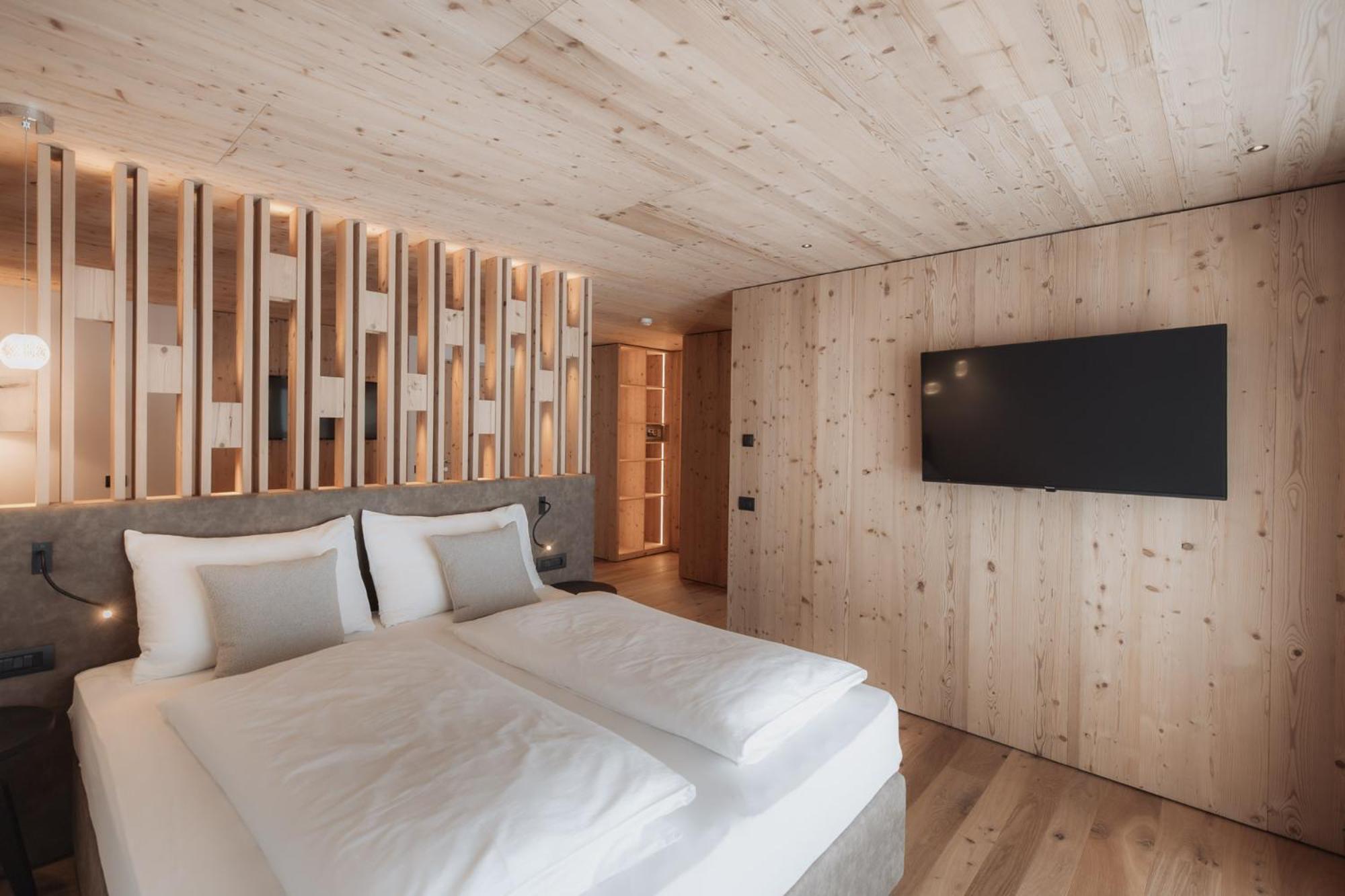 Saltria - Your Alpine Experience Alpe Di Siusi Exterior photo